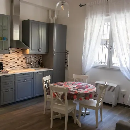 Lorenzo Apartment *